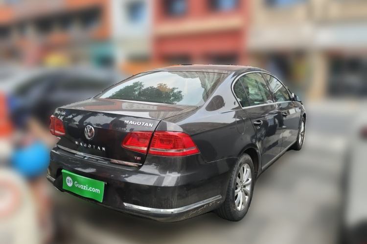 Used Volkswagen Magotan 2013 1.8TSI Premier Model Rear Right 45 Deg