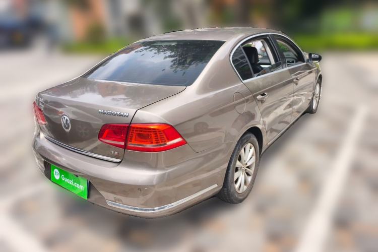 Used Volkswagen Magotan 2013 1.8TSI Premier Model Rear Right 45 Deg