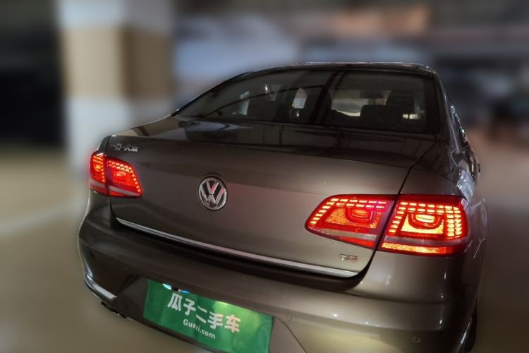 Used Volkswagen Magotan 2013 1.8TSI Premier Model Rear