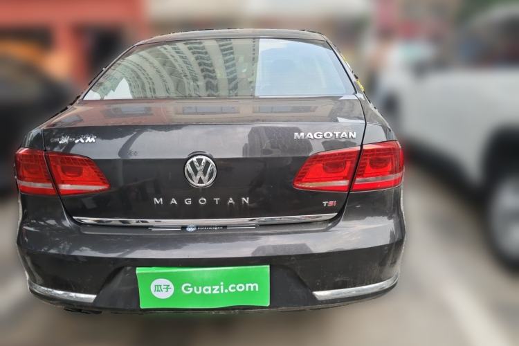 Used Volkswagen Magotan 2013 1.8TSI Premier Model Rear