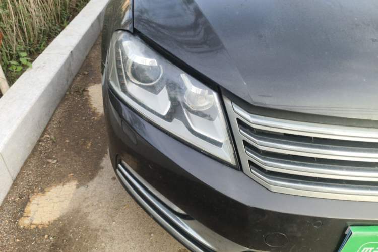 Used Volkswagen Magotan 2013 1.8TSI Prestige Model Right Front Headlight