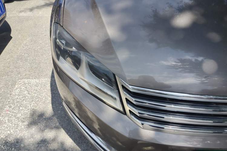 Used Volkswagen Magotan 2013 1.8TSI Premier Model Right Front Headlight