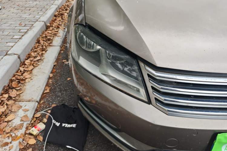 Used Volkswagen Magotan 2013 1.8TSI Premier Model Right Front Headlight