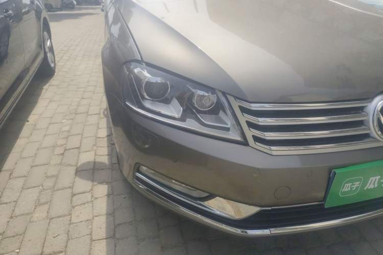 Used Volkswagen Magotan 2013 1.8TSI Luxury Model Right Front Headlight