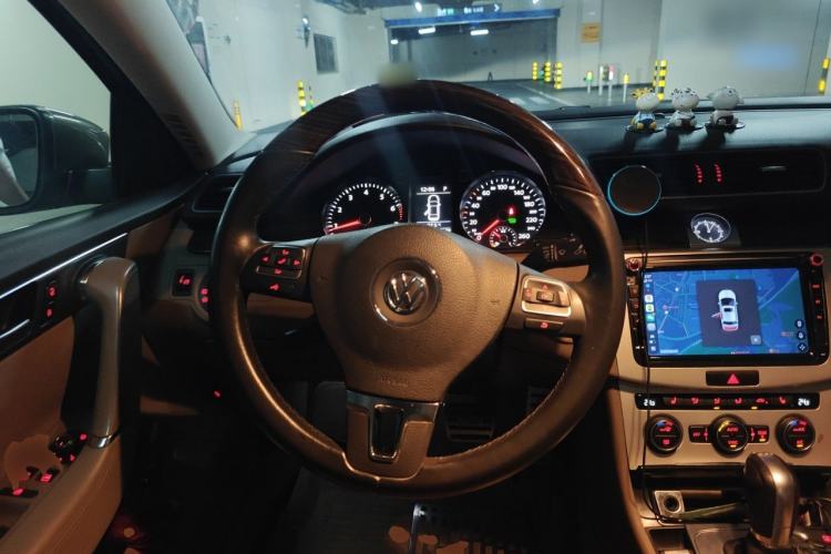 Used Volkswagen Magotan 2013 1.8TSI Prestige Model Steering Wheel