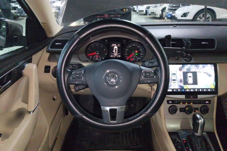 Used Volkswagen Magotan 2013 1.8TSI Luxury Model Steering Wheel