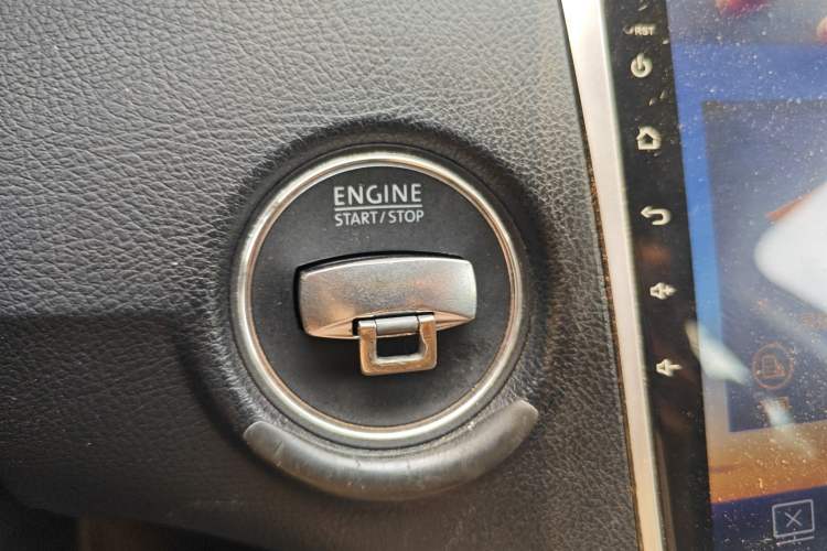 Used Volkswagen Magotan 2013 1.8TSI Luxury Model Vehicle Key