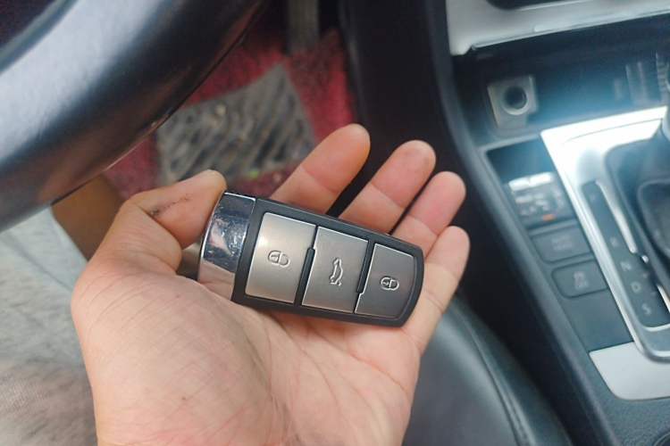 Used Volkswagen Magotan 2013 1.8TSI Premier Model Vehicle Key