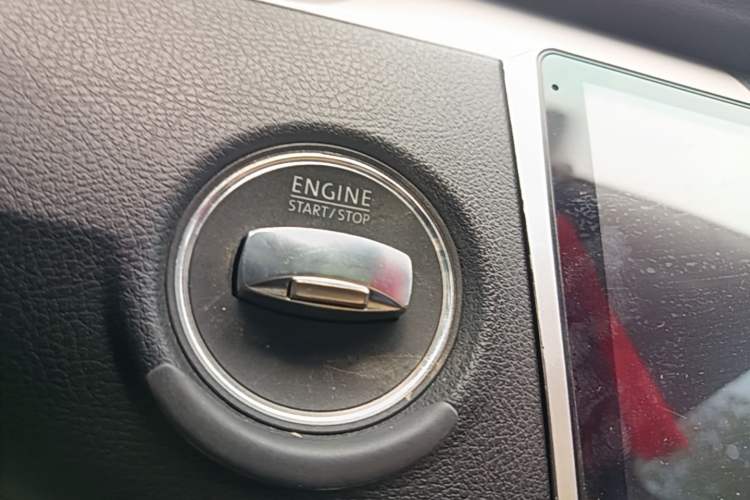Used Volkswagen Magotan 2013 1.8TSI Premier Model Vehicle Key