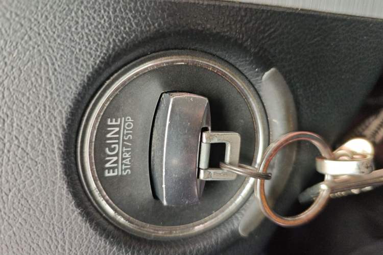 Used Volkswagen Magotan 2013 1.8TSI Premier Model Vehicle Key