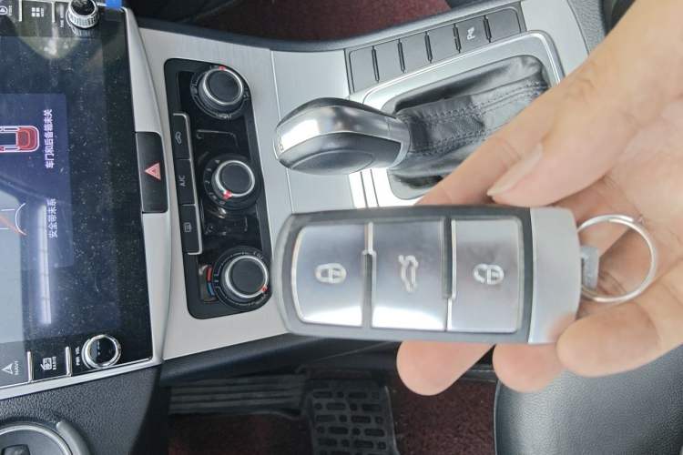Used Volkswagen Magotan 2013 1.8TSI Premier Model Vehicle Key