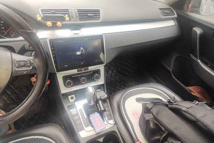 Used Volkswagen Magotan 2013 1.8TSI Premier Model Audio And AC Panel