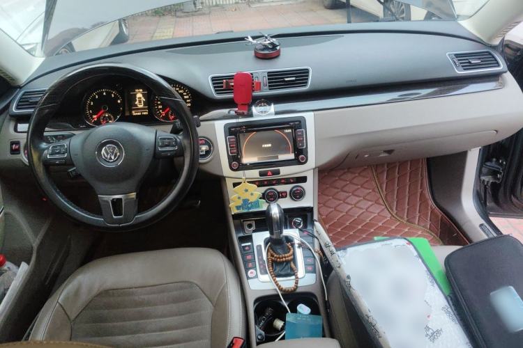 Used Volkswagen Magotan 2013 1.8TSI Prestige Model Center Console
