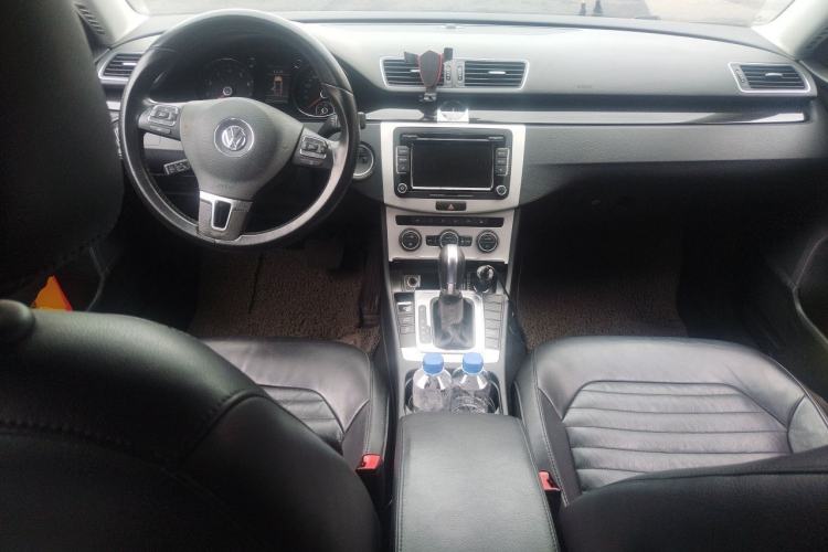 Used Volkswagen Magotan 2013 1.8TSI Luxury Model Center Console