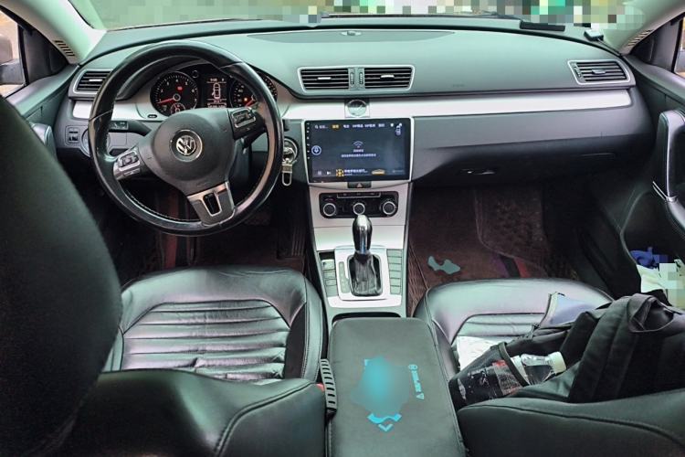Used Volkswagen Magotan 2013 1.8TSI Premier Model Center Console