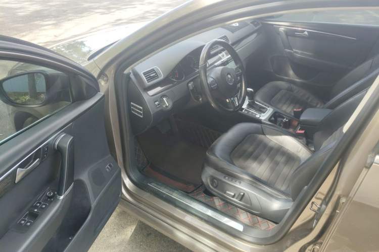 Used Volkswagen Magotan 2013 2.0 TSI Prestige Model Driver Seat