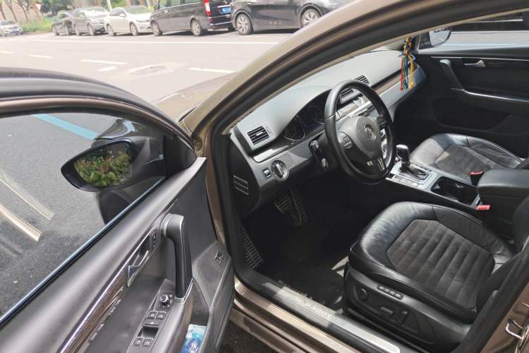 Used Volkswagen Magotan 2013 1.8TSI Prestige Model Driver Seat