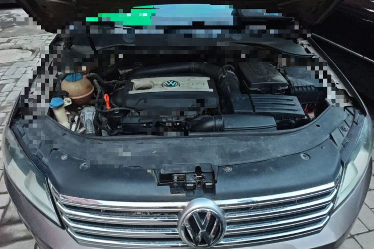 Used Volkswagen Magotan 2013 1.8TSI Premier Model Engine Bay