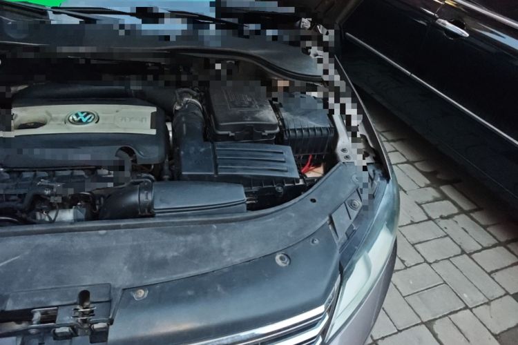 Used Volkswagen Magotan 2013 1.8TSI Premier Model Engine Bay Left