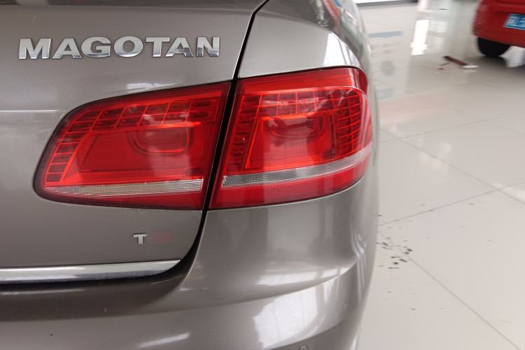 Used Volkswagen Magotan 2013 1.8TSI Luxury Model Exterior 3