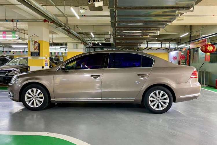 Used Volkswagen Magotan 2013 1.8TSI Luxury Model Exterior 6