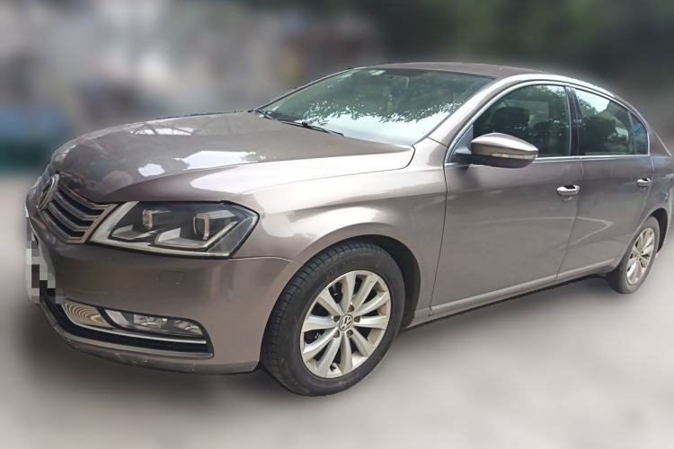 Used Volkswagen Magotan 2013 1.8TSI Luxury Model Guazi used car, China used car export, Used car for sale, Used cars, Cheapest cars for sale
