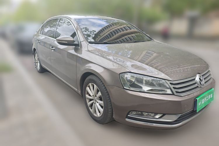 Used Volkswagen Magotan 2013 1.8TSI Premier Model Front Right 45 Deg