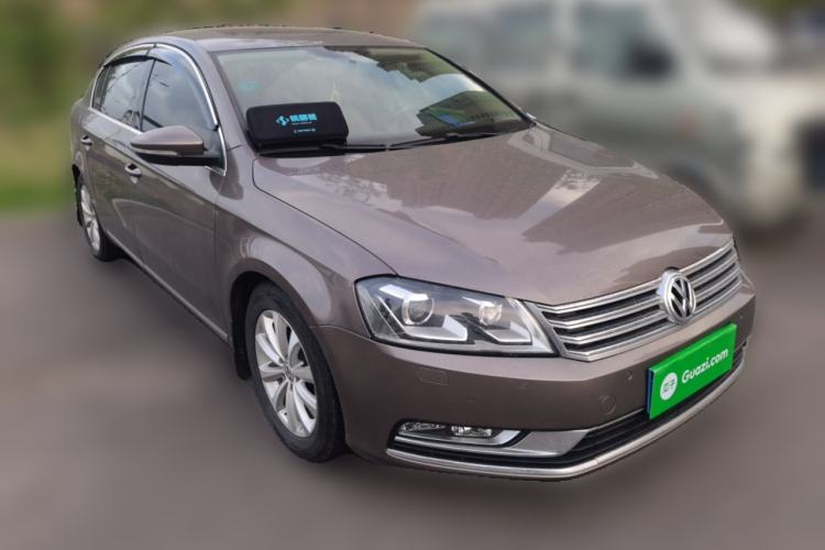 Used Volkswagen Magotan 2013 1.8TSI Luxury Model Front Right 45 Deg
