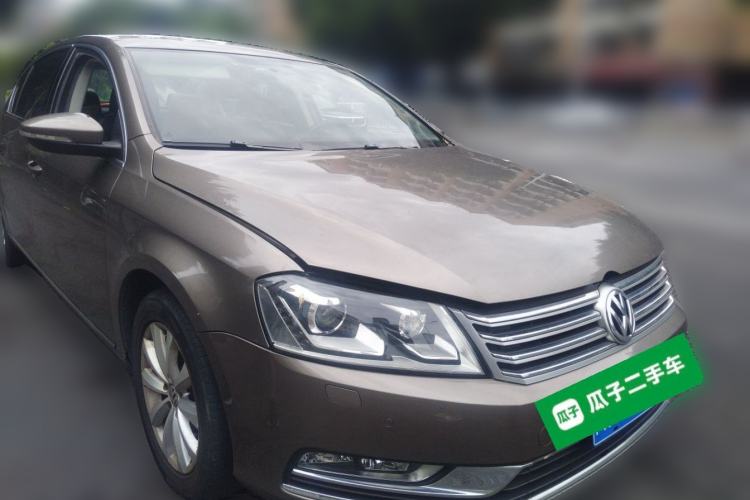 Used Volkswagen Magotan 2013 1.8TSI Luxury Model Front Right 45 Deg