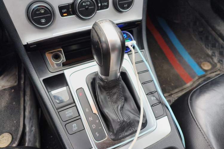 Used Volkswagen Magotan 2013 1.8TSI Luxury Model Gear Lever