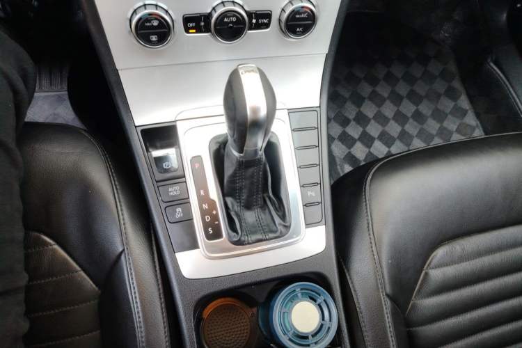 Used Volkswagen Magotan 2013 1.8TSI Luxury Model Gear Lever