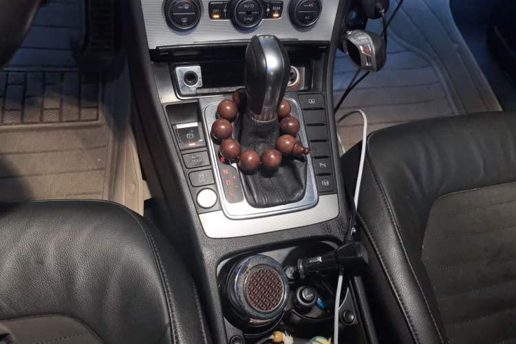 Used Volkswagen Magotan 2013 2.0 TSI Prestige Model Gear Lever