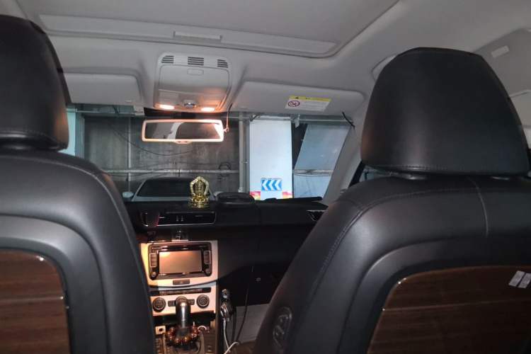Used Volkswagen Magotan 2013 2.0 TSI Prestige Model Headliner