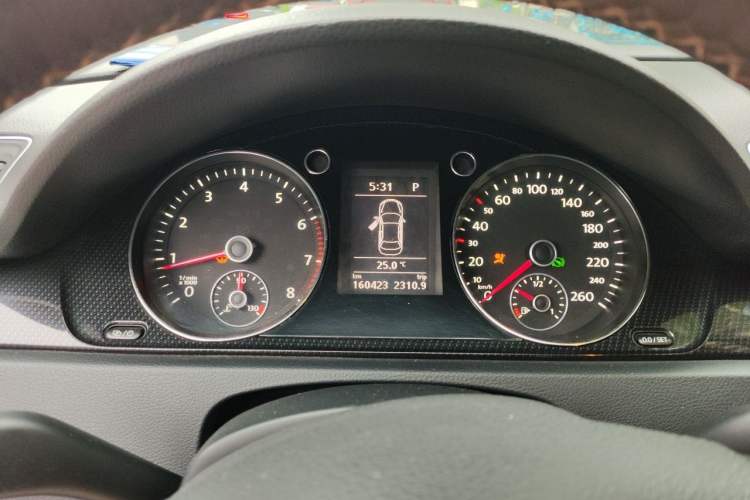 Used Volkswagen Magotan 2013 1.8TSI Premier Model Instrument Cluster
