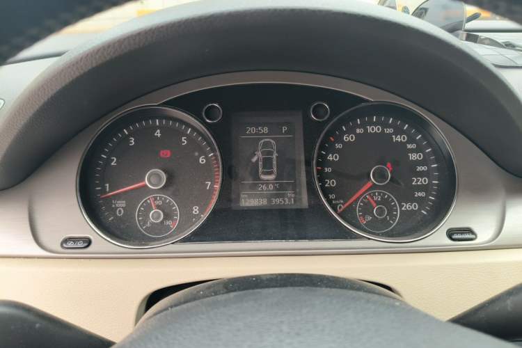 Used Volkswagen Magotan 2013 1.8TSI Premier Model Instrument Cluster