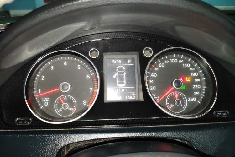 Used Volkswagen Magotan 2013 1.8TSI Luxury Model Instrument Cluster