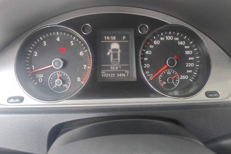 Used Volkswagen Magotan 2013 1.8TSI Premier Model Instrument Cluster