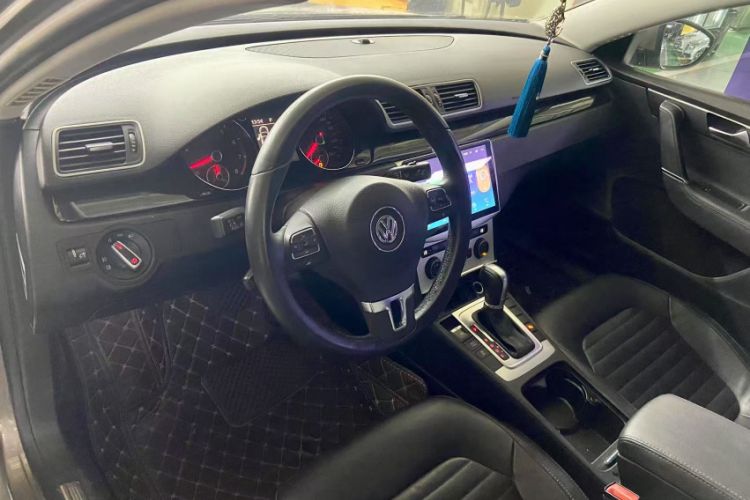 Used Volkswagen Magotan 2013 1.8TSI Luxury Model Interior 7