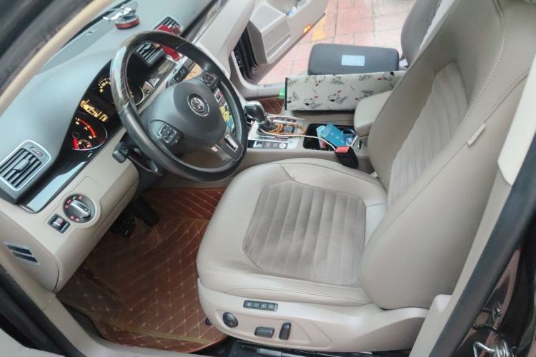 Used Volkswagen Magotan 2013 1.8TSI Prestige Model Left Front Seat