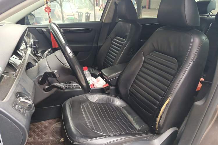 Used Volkswagen Magotan 2013 1.8TSI Luxury Model Left Front Seat