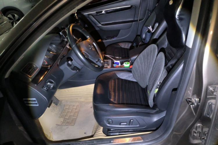 Used Volkswagen Magotan 2013 1.8TSI Luxury Model Left Front Seat