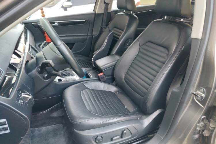 Used Volkswagen Magotan 2013 1.8TSI Luxury Model Left Front Seat