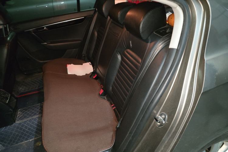 Used Volkswagen Magotan 2013 1.8TSI Comfort Model Left Rear Seat