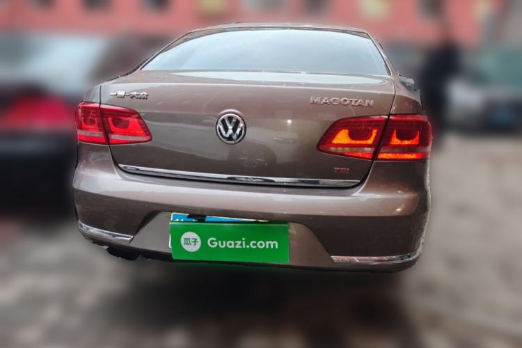 Used Volkswagen Magotan 2013 1.8TSI Premier Model Rear