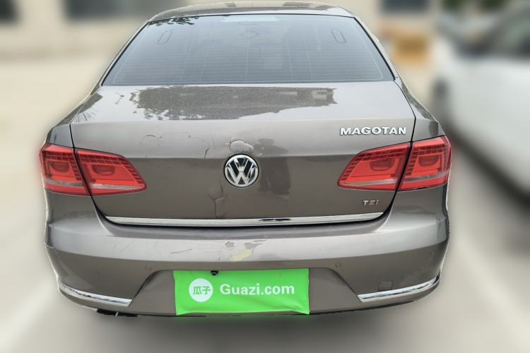 Used Volkswagen Magotan 2013 1.8TSI Premier Model Rear