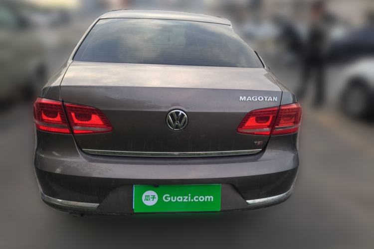 Used Volkswagen Magotan 2013 1.8TSI Luxury Model Rear