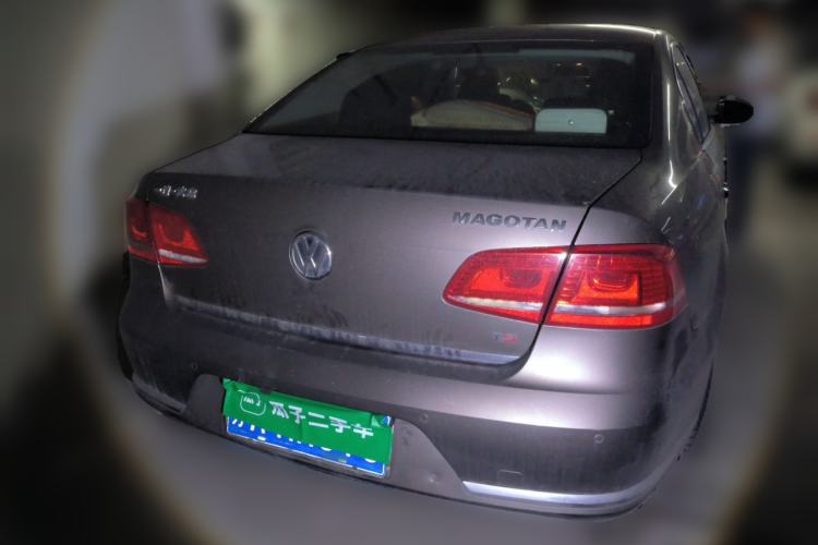 Used Volkswagen Magotan 2013 1.8TSI Luxury Model Rear
