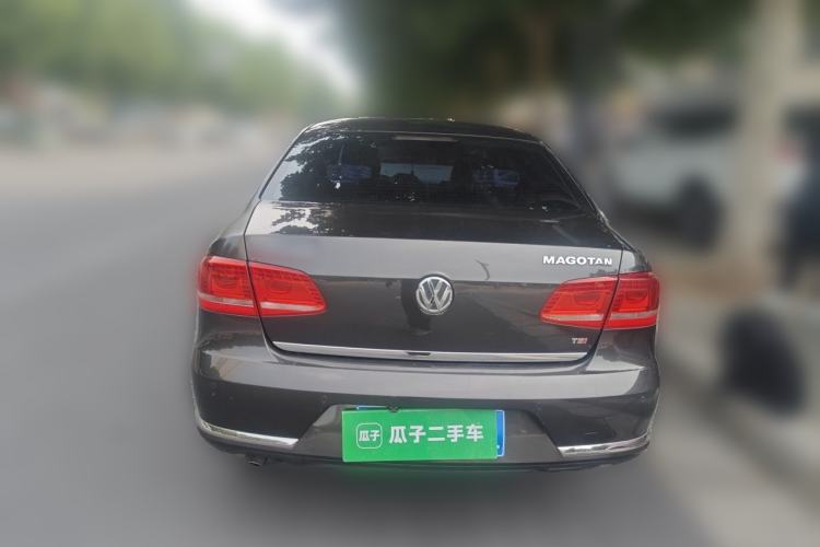 Used Volkswagen Magotan 2013 1.8TSI Premier Model Rear
