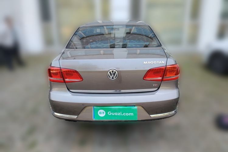 Used Volkswagen Magotan 2013 1.8TSI Luxury Model Rear