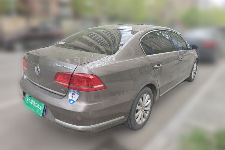 Used Volkswagen Magotan 2013 1.8TSI Premier Model Rear Right 45 Deg